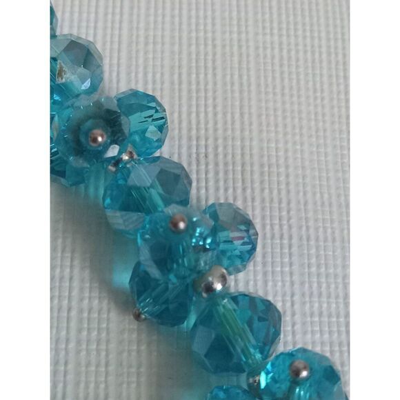 Blue Translucent Imitation Faceted Crystal Beads Elasticized Statement Bracelet - Picture 4 of 9